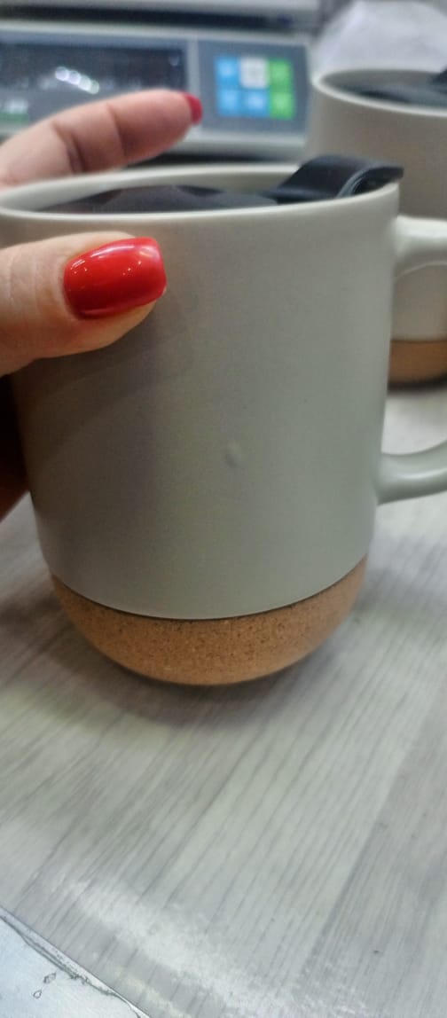 Кружка с пробковым дном и крышкой Denpasar