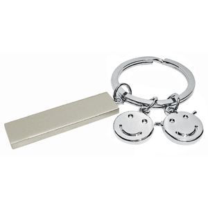 Брелок Мальчик и девочка лазерная гравировка.jpg